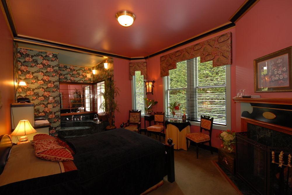 Humboldt House Bed & Breakfast Victoria Esterno foto