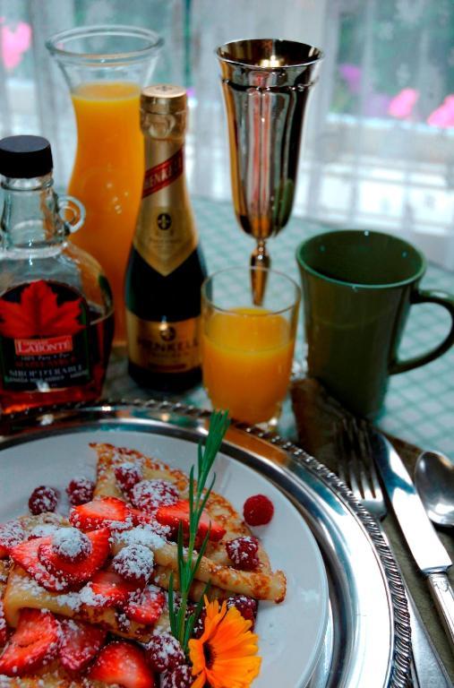 Humboldt House Bed & Breakfast Victoria Esterno foto