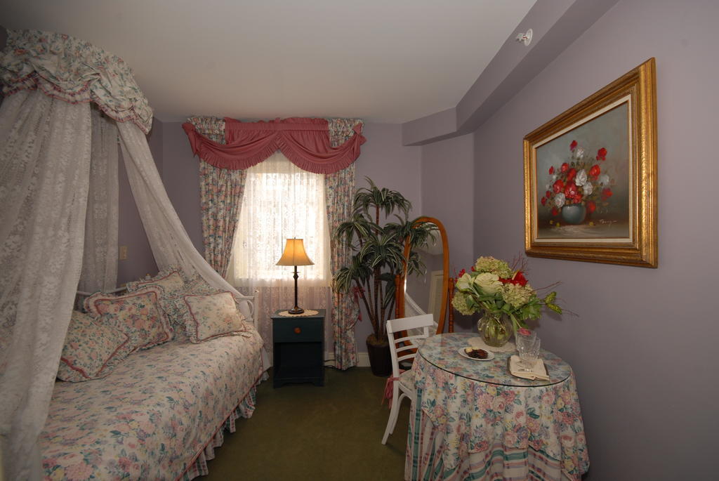Humboldt House Bed & Breakfast Victoria Esterno foto